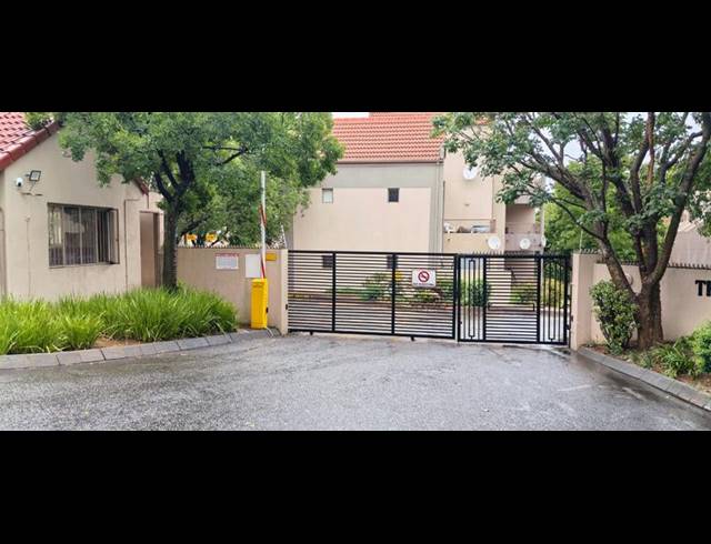 2 BEDROOM APARTMENT FOR SALE IN HALFWAY GARDENS